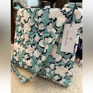 NWT Vera Bradley Ultralight Hipster Cut Vines Cool ☁️